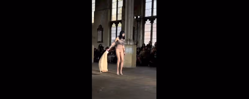 倫敦時裝周模特穿著