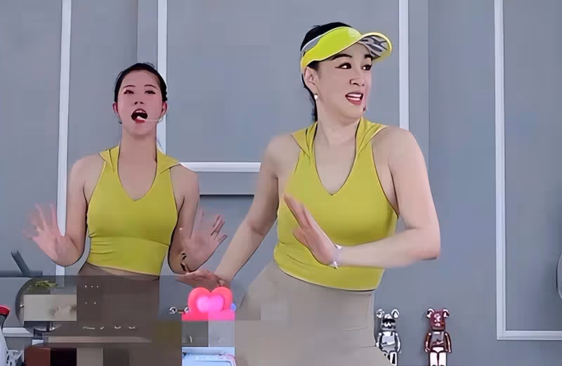 從鍾麗緹的婚姻看中年女人的愛,熾熱而無私