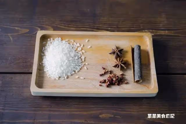 別再紅燒了,五花肉這麼做立馬被搶光