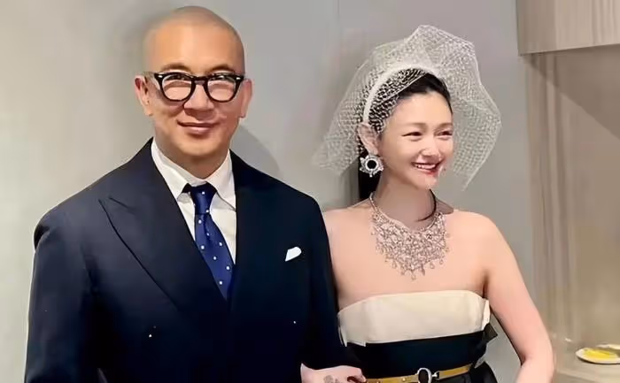 具俊曄說漏嘴,曝大S身體虛弱不能多走路,連喝飲料都要嘴對嘴喂