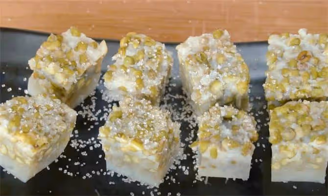 綠豆不要再熬粥喝了,加2勺澱粉簡單一攪,夏天好吃又解暑