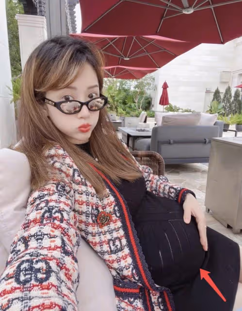 李念兒童節官宣三胎出生,曬產房照和寶寶萌態,三個兒女有愛同框