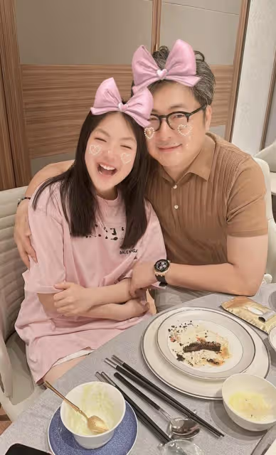 李湘回國疑與王岳倫復婚！諸多細節顯端倪，一家團圓王詩齡太幸福