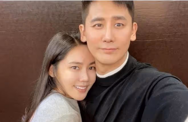 狗仔曝於曉光婚內出軌,女方曾參加過《浪姐》,離婚還有孩子