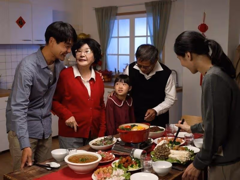 公公想把全部財產都給離過婚的年輕保姆,婆婆厲害一招讓保姆原形畢露,才無法得逞!
