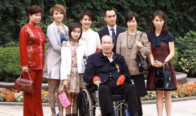 梁安琪向外公開自己的財產,千億資產?澳博股份一元賣給何超鳳?