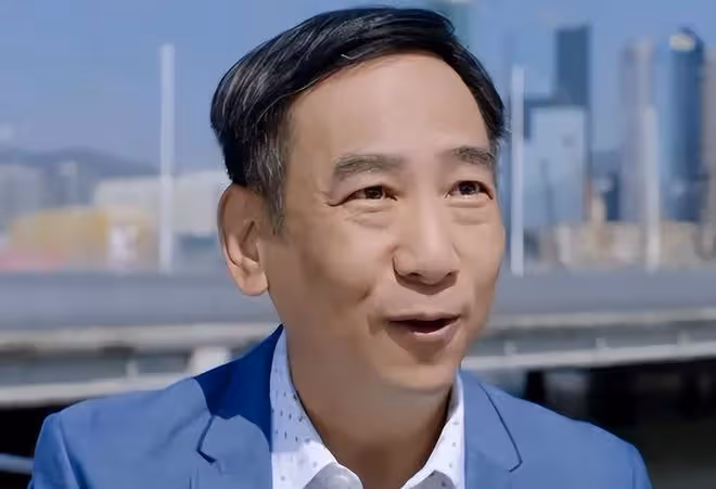 61歲老戲骨遭TVB除名!效力電視台31年演過101部戲,仍買不起房