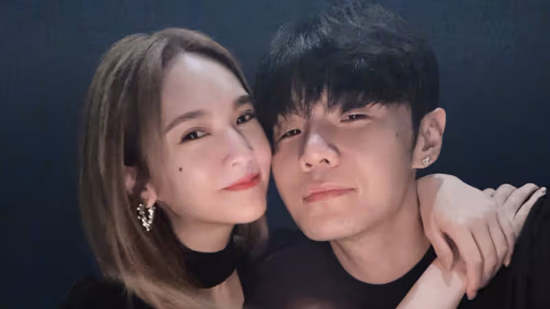 楊丞琳帶老公回台灣，貼臉摟肩慶39歲生日，李榮浩與丈母娘罕見同框