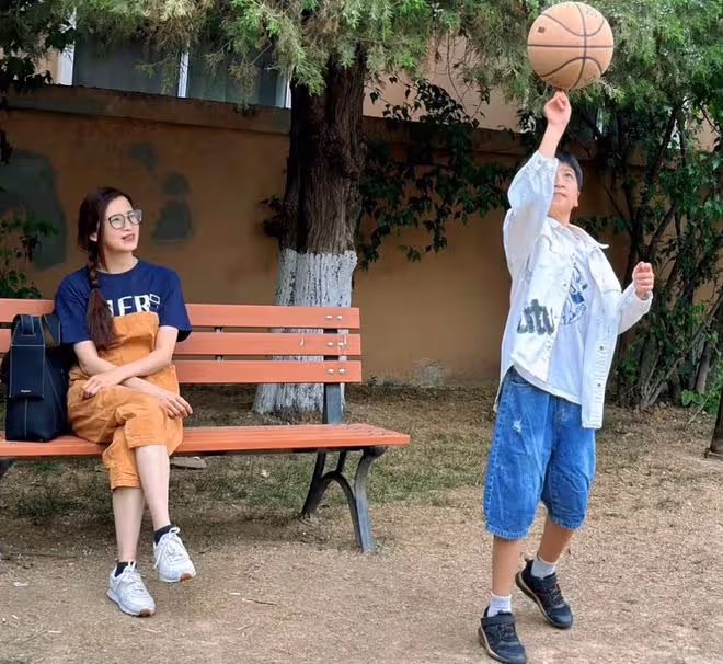 知名女星龔蓓苾曬混血兒子,11歲愛子帥氣十足,老公是伍子胥後代