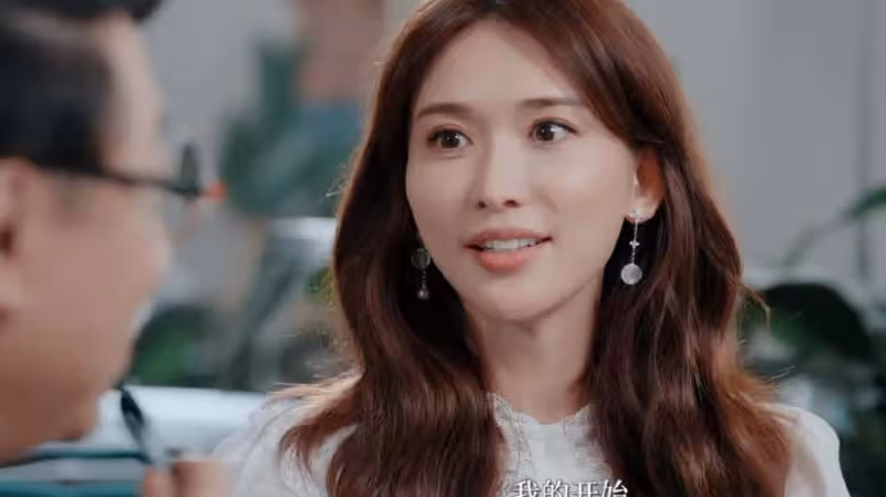 林志玲被蔡康永問哭，48歲的她依然很美，主動求婚的被叫林大膽