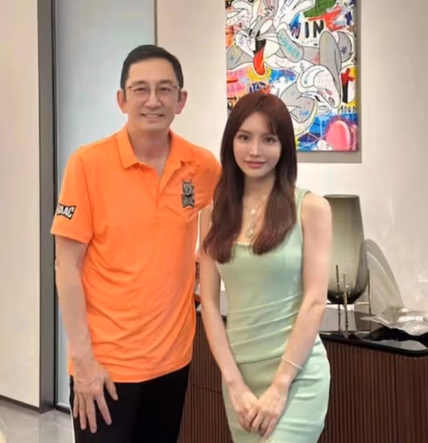 新戀情？59歲知名港星獲內地靚女富婆慶生，曾歷兩段婚姻被封渣男