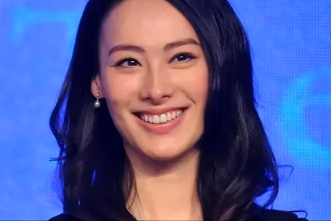把三子送回李家！梁洛施選擇皈依佛門，往後餘生各自珍重