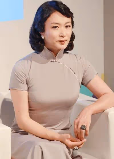 最後一天當男人的金星,在醫院接受採訪,變身手術為什麼不打麻藥