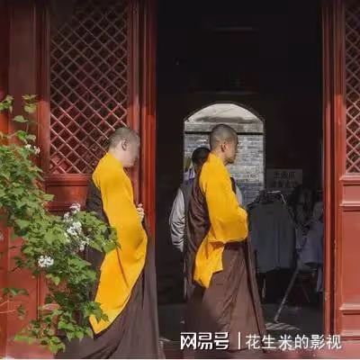 曹德旺參觀寺廟,打算出錢修繕,而方丈卻坐地起價,自稱要2000萬