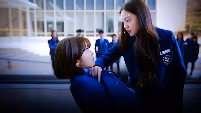 頂級女團愛豆,演財閥三世惡女,遭韓網友吐槽:她英語發音不好!