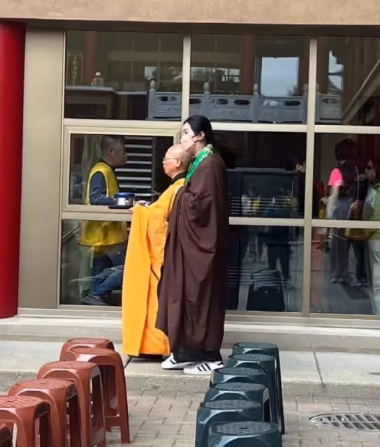 56歲王祖賢正式出家,駐院修行跟隨方丈,已經成為圈子裡小領導