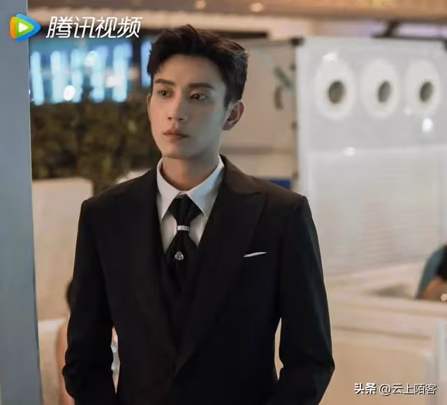 王子奇演的辛旗簡直是男德天花板,不愧是網友一致好評的五月男友