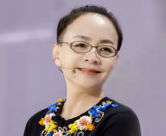 郝蕾怕請不到張國強來客串《熟年》,宋丹丹一個電話分分鐘搞定