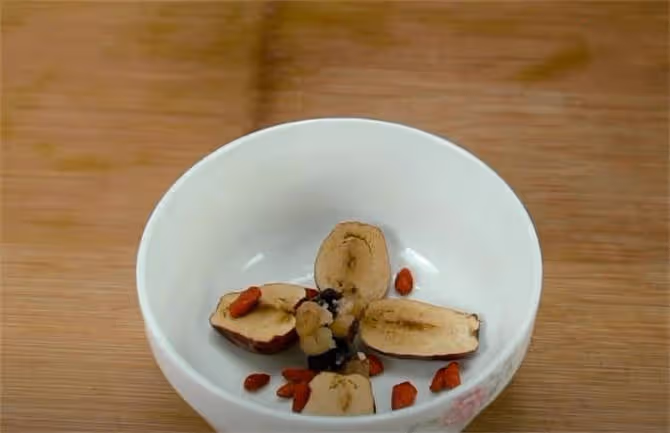 糯米別再包粽子了，加一把紅糖，簡單解饞，比吃肉還香
