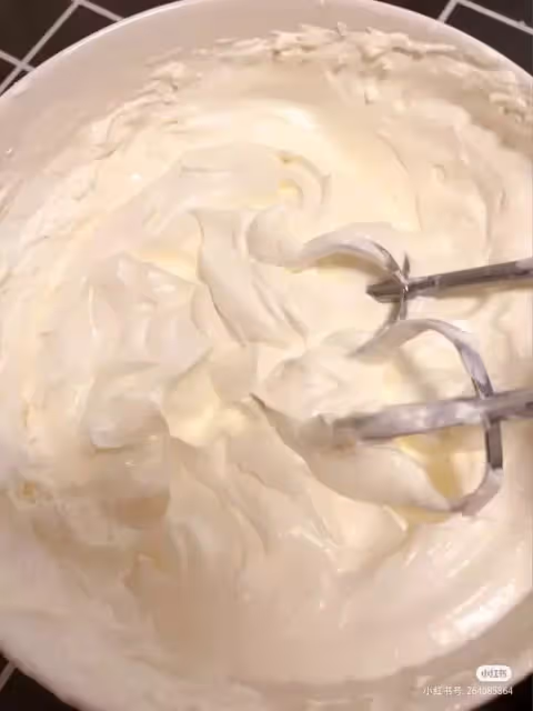 Whipping Cream變豆腐渣千萬不要丟！可以拿來這樣做！（內有保存淡奶油方法）
