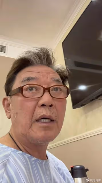 戲骨李立群感染新冠住院,無法參加新片路演,抽血稱吸血笑噴了