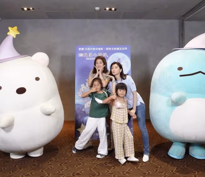 賈靜雯17歲長女獨自國外求學,染紅髮眼線誇張,大方承認想當藝人