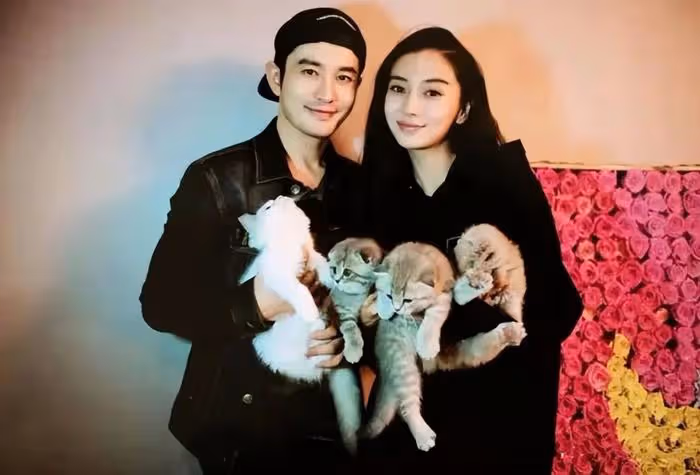 新戀情!黃曉明摸女友屁股帶她回家,女方身份疑曝光曾與baby合影