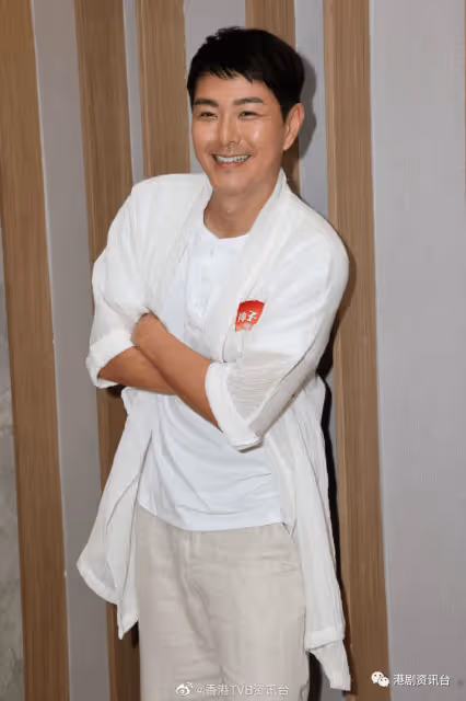 神耆小子丨蕭正楠同冼靖鋒演父子笑言嚇親 傅嘉莉考獲寶石鑑定證書向鄺美雲學習