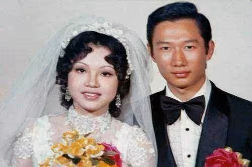 從舞女到闊太:打敗林志玲上位,49歲還要拚命為72歲富豪生四胎,她到底是圖什麼?