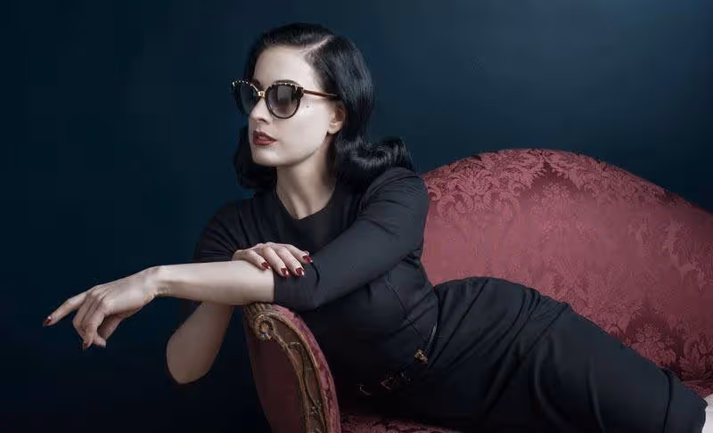 時尚舞娘蒂塔·萬提斯 (Dita Von Teese)的時尚大片