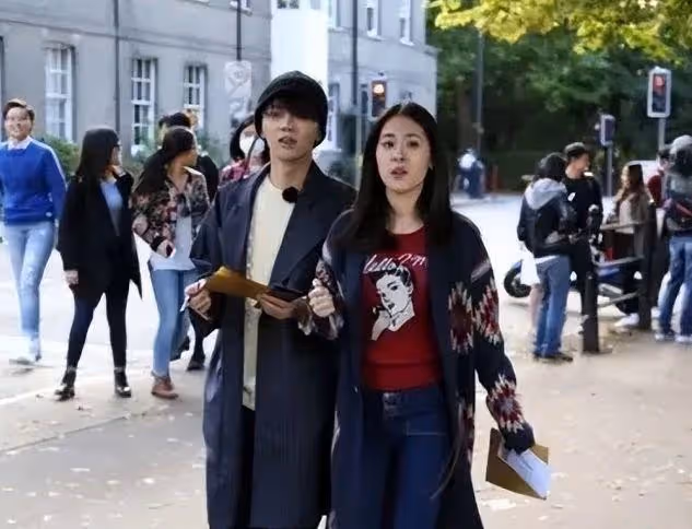 太抓馬!華晨宇出席五月天演唱會,導致歌迷不滿,現場大喊張碧晨