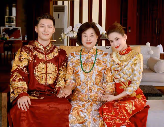 陳婉珍創辦粵劇藝術團,何超瓊何超鳳到場祝賀,四太梁安琪送花籃