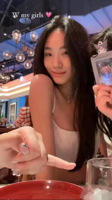 明星過六一大不同:楊冪回港陪小糯米,李湘王岳倫合體陪孩子逛街