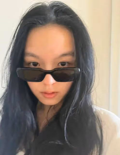 哈文時隔多年後回國,曬美食心情大好,不排除為21歲女兒事業鋪路