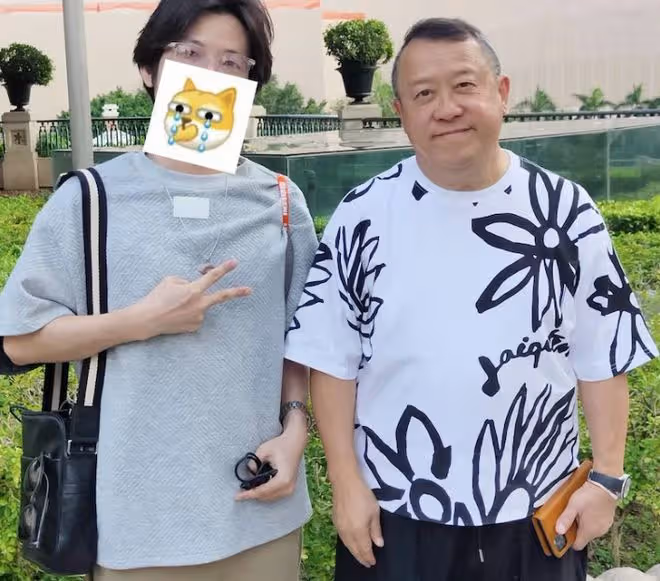 曾志偉與好友遺孀逛街被拍神情緊張,互相陪伴9年,關係引猜測