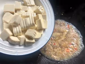 肉末嫩豆腐｜嫩滑口感爽口！這道快手菜超級下飯！！（減脂少油版）