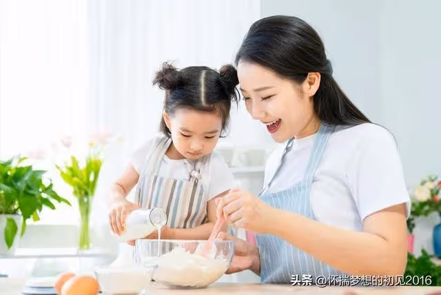 侄女高三住我家,大學有了男友突然不理我,坐月子的時候想起了我
