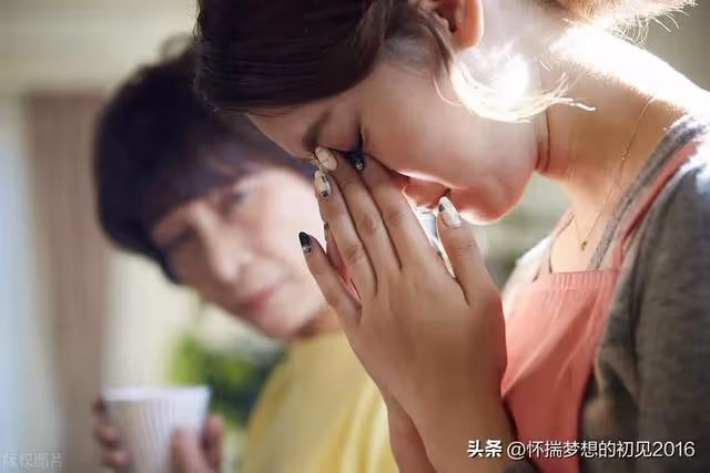 侄女高三住我家,大學有了男友突然不理我,坐月子的時候想起了我