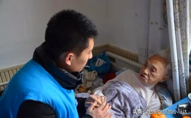 照顧丁克叔叔12年,待他如至親,他去世後留下一封遺囑,讓我心寒