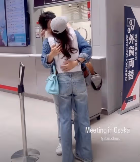 陳喬恩游日本,在大阪機場和老公Alan會合撒嬌,又親又抱甜如初戀