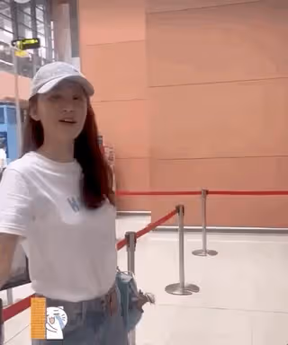 陳喬恩游日本,在大阪機場和老公Alan會合撒嬌,又親又抱甜如初戀