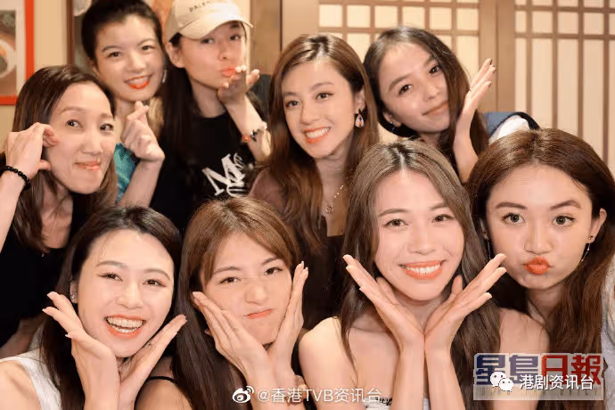 港姐許子萱曾被指「孤獨精」!罕有出席同屆佳麗生日會一動作現親和力