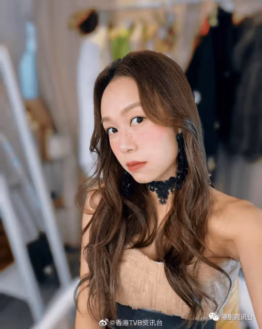 黃心穎又出新歌MV預告！大騷舞技表情痛苦 與人拉扯玩劈腿