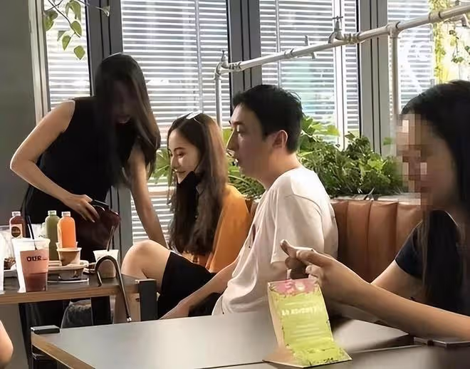 這一次,和5位美女酒店狂歡,王思聰真的累了!