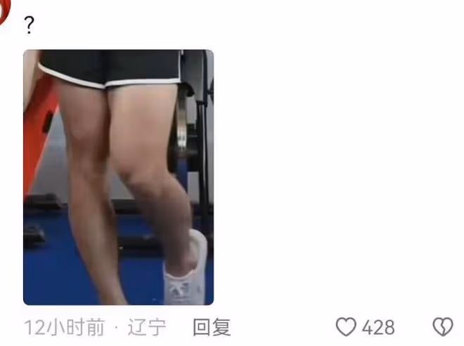 椰樹男模歡歡走紅,自稱中泰混血,說話太娘被質疑不是直男