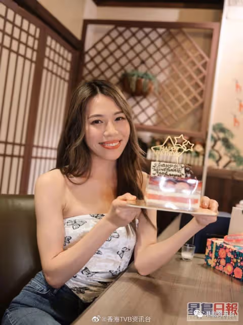 港姐許子萱曾被指「孤獨精」!罕有出席同屆佳麗生日會 一動作現親和力