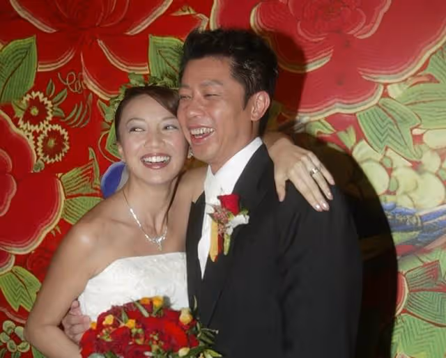 香港知名女星被曝婚變,丈夫生意失敗破產,女兒迎成人禮將讀大學