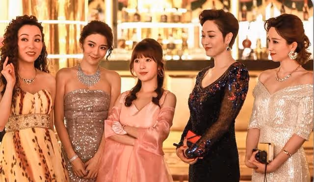 新劇被炮轟太低俗!王晶發文回擊香港女星,大罵對方演技爛還過氣