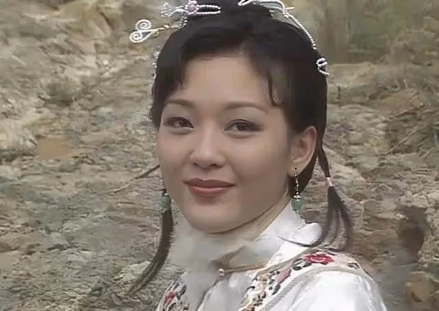 TVB知名女星分享獨居生活,暗示單身狀態,後悔插足他人婚姻