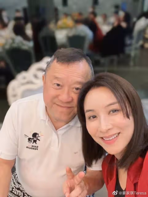 相識30載感情深!93屆港姐重聚,郭可盈保養得宜成全場焦點